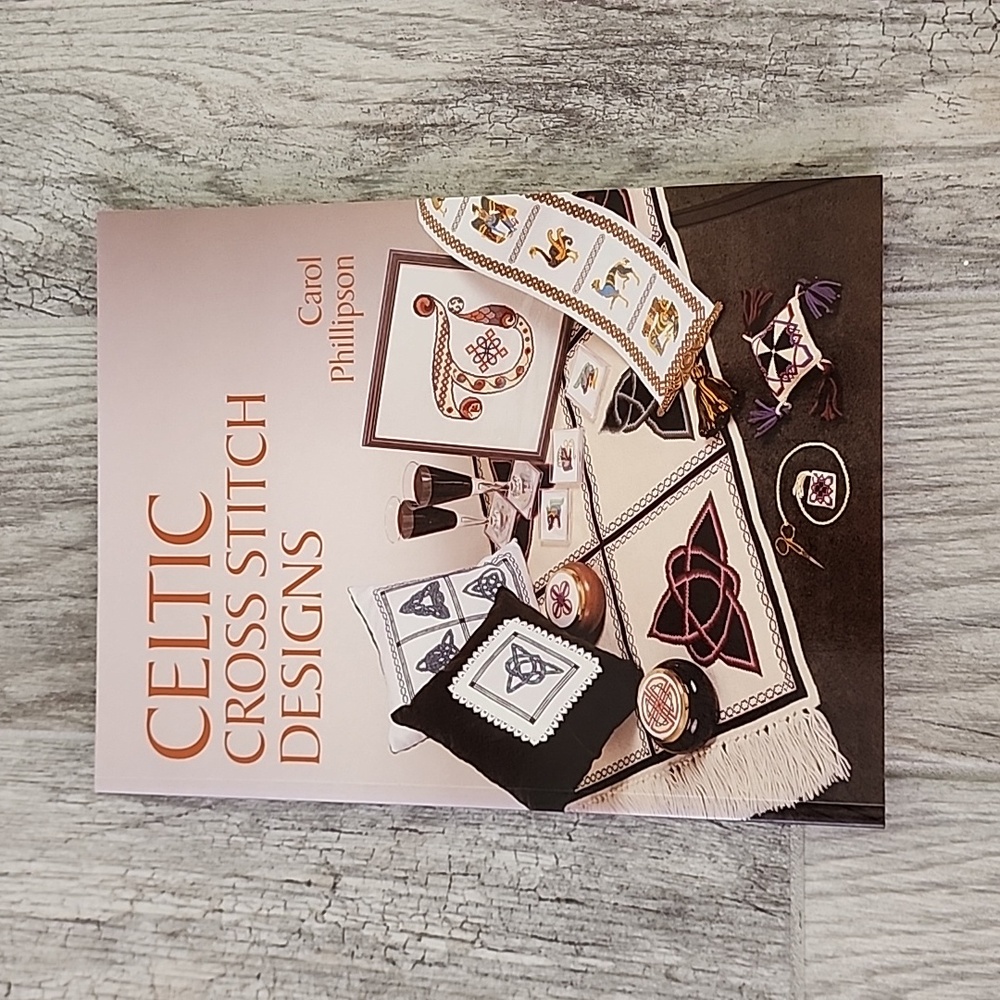 Celtic Cross stitch designs book